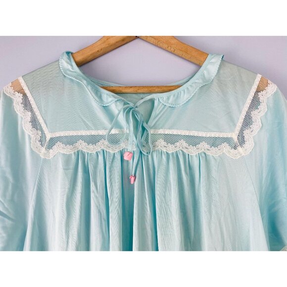 Vintage NWT Shadowline Nightgown with Lace Detail, Size Small, Light Blue - Picture 4 of 9
